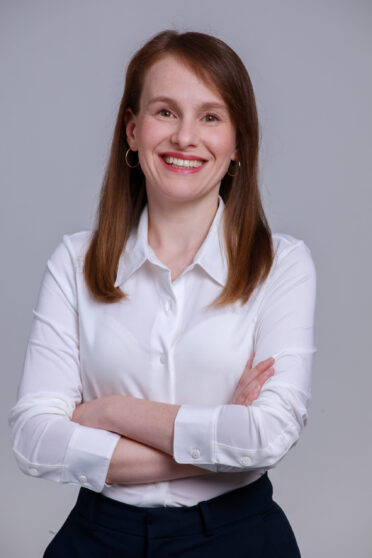 תמונה של ד"ר ריבי חייט